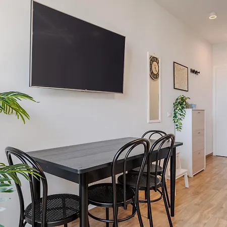 Repetti - Two Adjacent & Independent 10 Minutes To Centre & Linate Airport Mailand