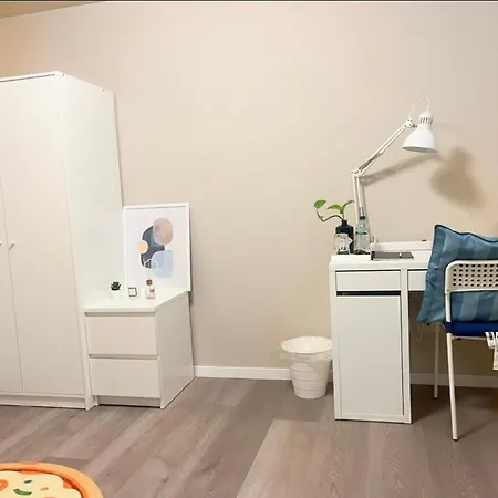 Проживание в семье B&B Pizza Room Twin Room Near Navigli Milan *