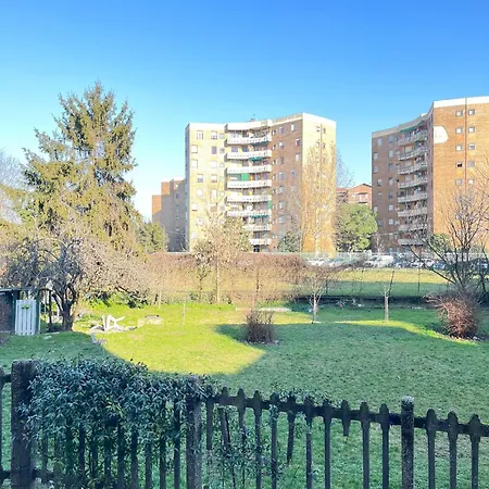 White Flat Puglie شقة