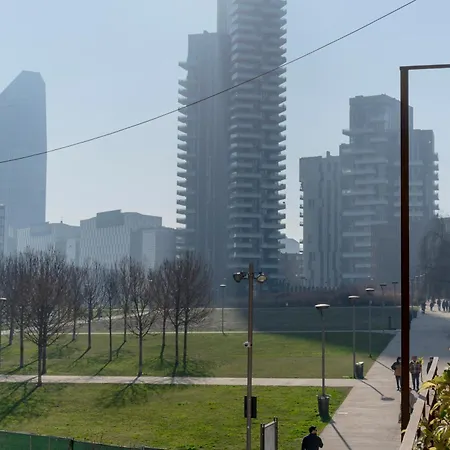 Luxury In Isola - De Castillia 20 Milan
