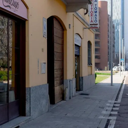 Luxury In Isola - De Castillia 20 * Milan