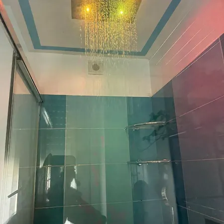 아파트 Spacious Three In Corso Vercelli, In The Center