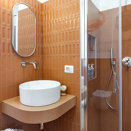 Appartamento New Collection - With Terrace - Isola District Near Metro *