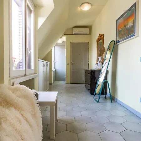 Appartement Repubblica-stazione Big House Skyline View 4 Pax Check In H24 *