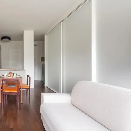 公寓式酒店 Charming & Bright Near Milan's Fashion District 4*