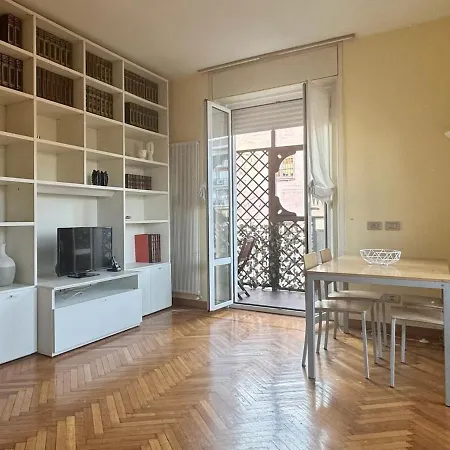 Signorile Con Vista Life * Milan