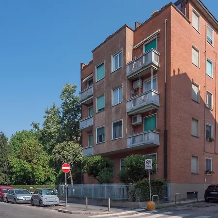 Xenia - Two-room With Terrace In Fondazione Prada