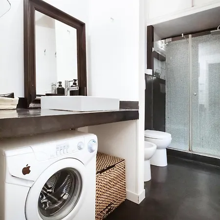 Apartment Cosy And Bright Flat In The Heart Of Porta Venezia