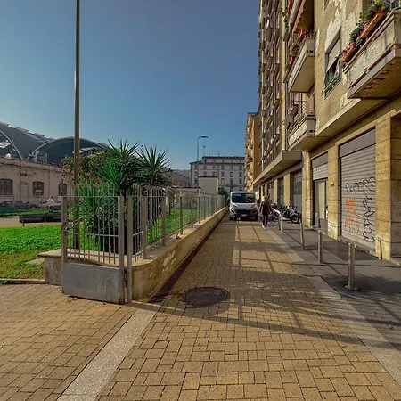 Spacious With Balcony And 2 Bathrooms By Host Hero Lägenhet Milano