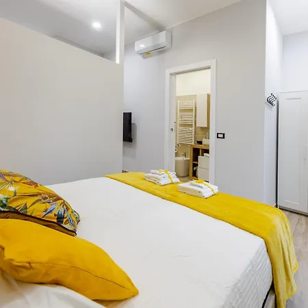 Apartment Jonathan - Citta Studi & Porta Venezia - *