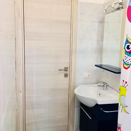 With Balcony And View Close To The Yellow Metro City Apartment *