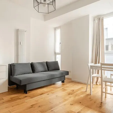Crystal Mi With Xxl Shower Apartment Milan