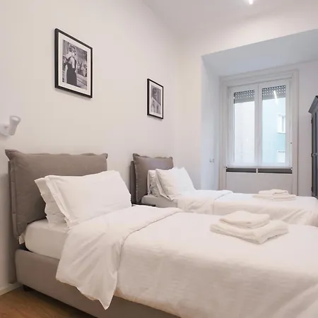 Missori Luxury Lägenhet Milano