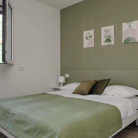 In Financial District 4 Pax *