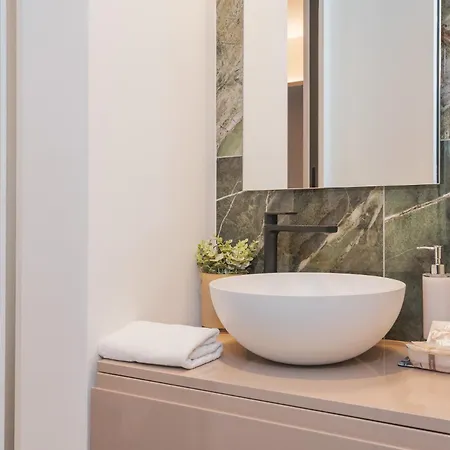 Modern In Galleria Pattari - Steps To Duomo Milan