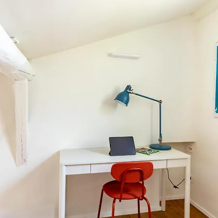 Large & Comfy - A Few Steps From The Duomo Apartment