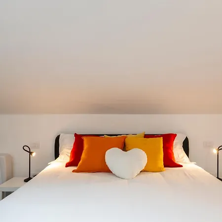 Apartament Bright Attic M4 - 2 Bedrooms Mediolan