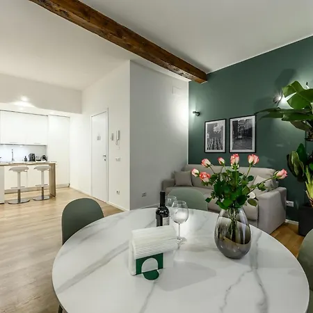 Prestige Brera, Duomo - Grand Living 公寓 *