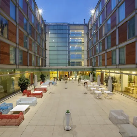 Doubletree By Hilton Mailand