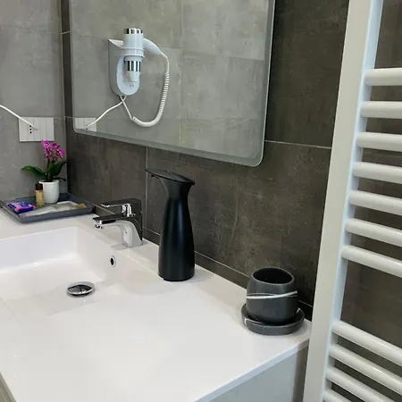 Ripa150 - Smart - Prada Bocconi Ieo Ied Forum Assago Navigli Duomo15min Apartamento *