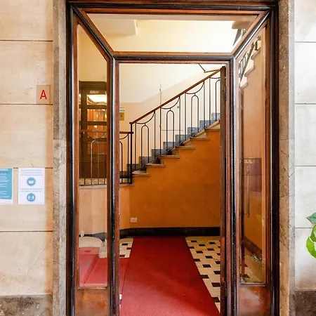 Appartamento Charming Attic In The Center Of Milan!