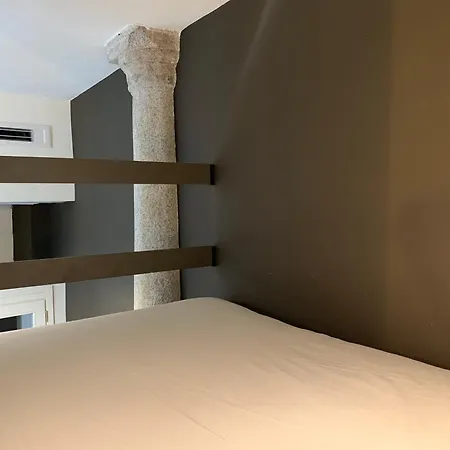 Torricelli 10 Apartment *