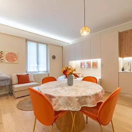 5' From Corso Sempione Elegant Milan