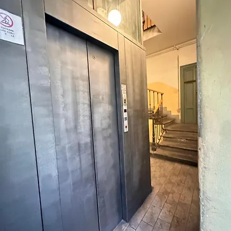 La Vie En Rouge - Porta Venezia *