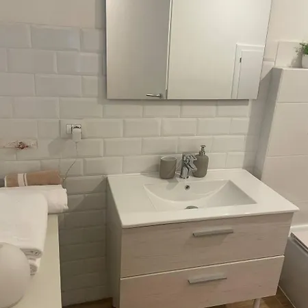 Apartment Oblazinno Great For Families, Couples, And Solo Travelers