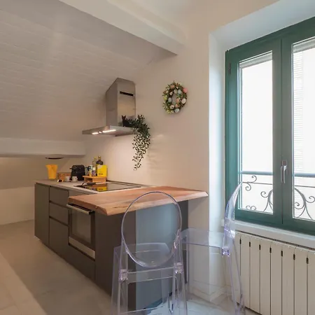 I Host - Jenner 14 Apartment *