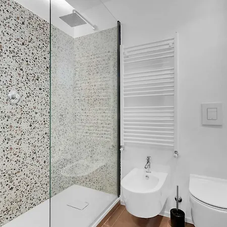 Stazione Moderno Апартаменты *