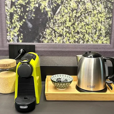 Tree House - Stylish Loft In The Heart Of * מילאנו