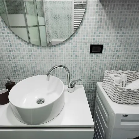 Nido Milanese - Bocconi, Navigli, Duomo Appartement *