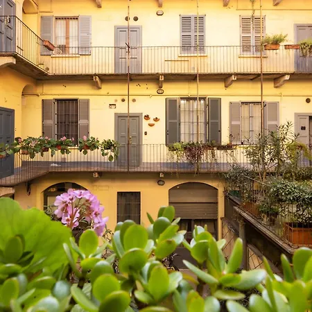 Daire Tiny & Tidy In The Key Area Of Milano