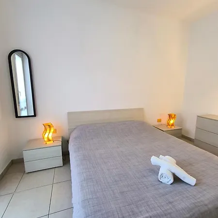 Portello Flat With Balcony Apartman Milánó