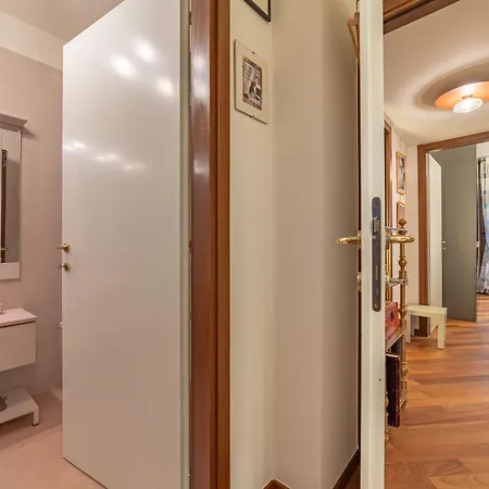 Milano Alessia Apartmán *