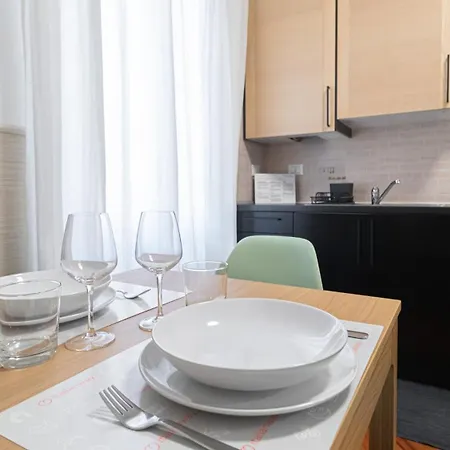 Italianway Easy - Casati 24 Daire Milano