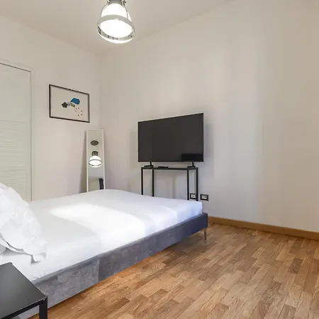 Beplace In De Amicis Appartement Milaan
