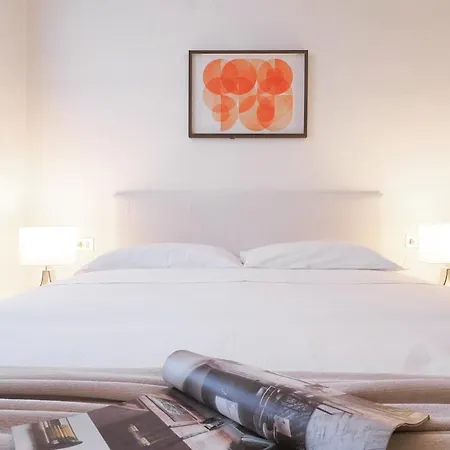 Cozy Two-bedroom In Citta Studi Area Apartament