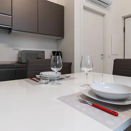 Italianway - Pianell 5 A Daire *