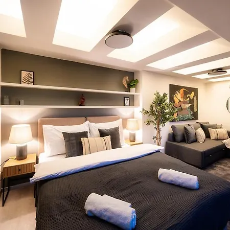 Near Duomo 4bedrooms شقة *