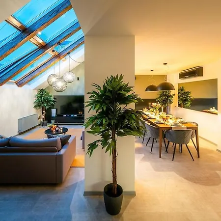 Near Duomo 4bedrooms ميلان