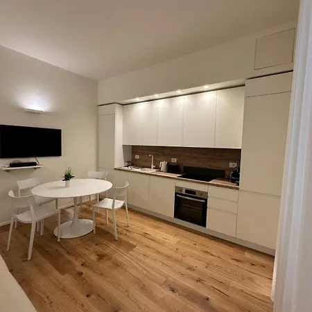 Duomo Private With Wi-fi Just Steps From The Duomo Demetra 아파트 *