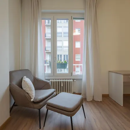 Spacious 2bdr With Balcony Arco-sempione Area, By Rentopolis Apartment Milan