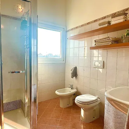 Apartmán 7 Min Walk To Lancetti Station - Marilyn House