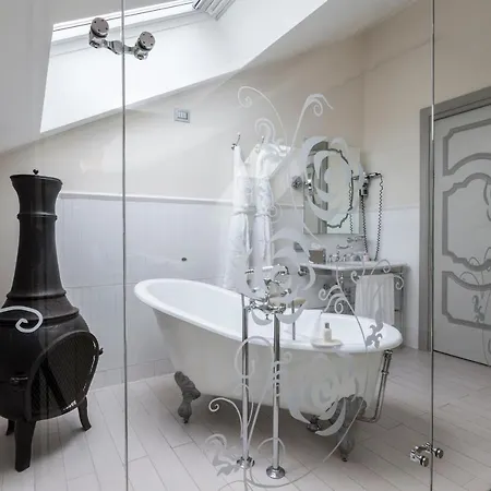 Chateau Monfort - Relais & Chateaux Hotel