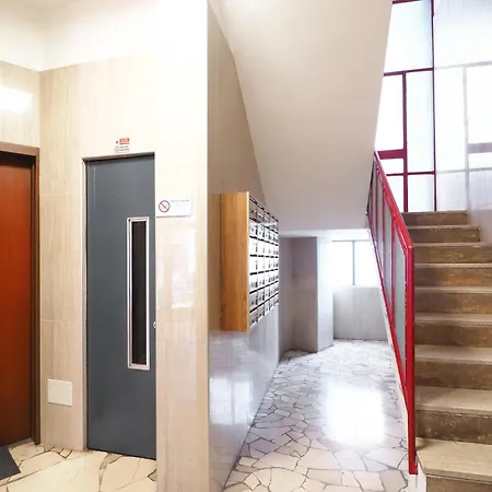 Mila Lux Lodi Milan