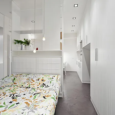 Lux Near Duomo / Mm Tricolore