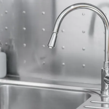 Via Cerva 7 Apartamento *