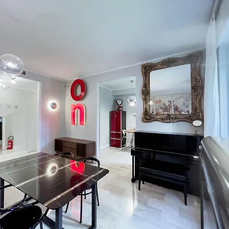 Isola Trendy Retreat - Large Flat, Apartman Milánó